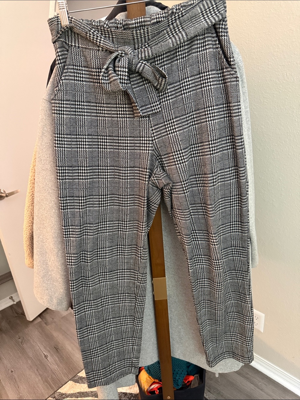 Plaid Paperbag Waist Cropped Pants - Gray